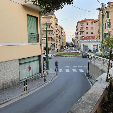 Arcobaleno Rondo Garibaldi Апартаменты Санремо